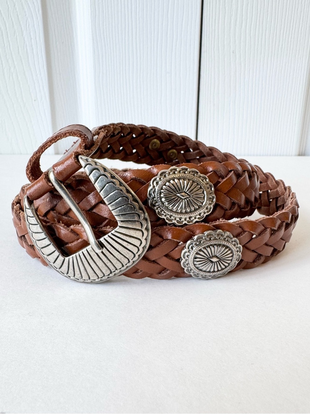 Woven Brown Leather Belt Size M / L Studded Medallion Western Rodeo Cowgirl